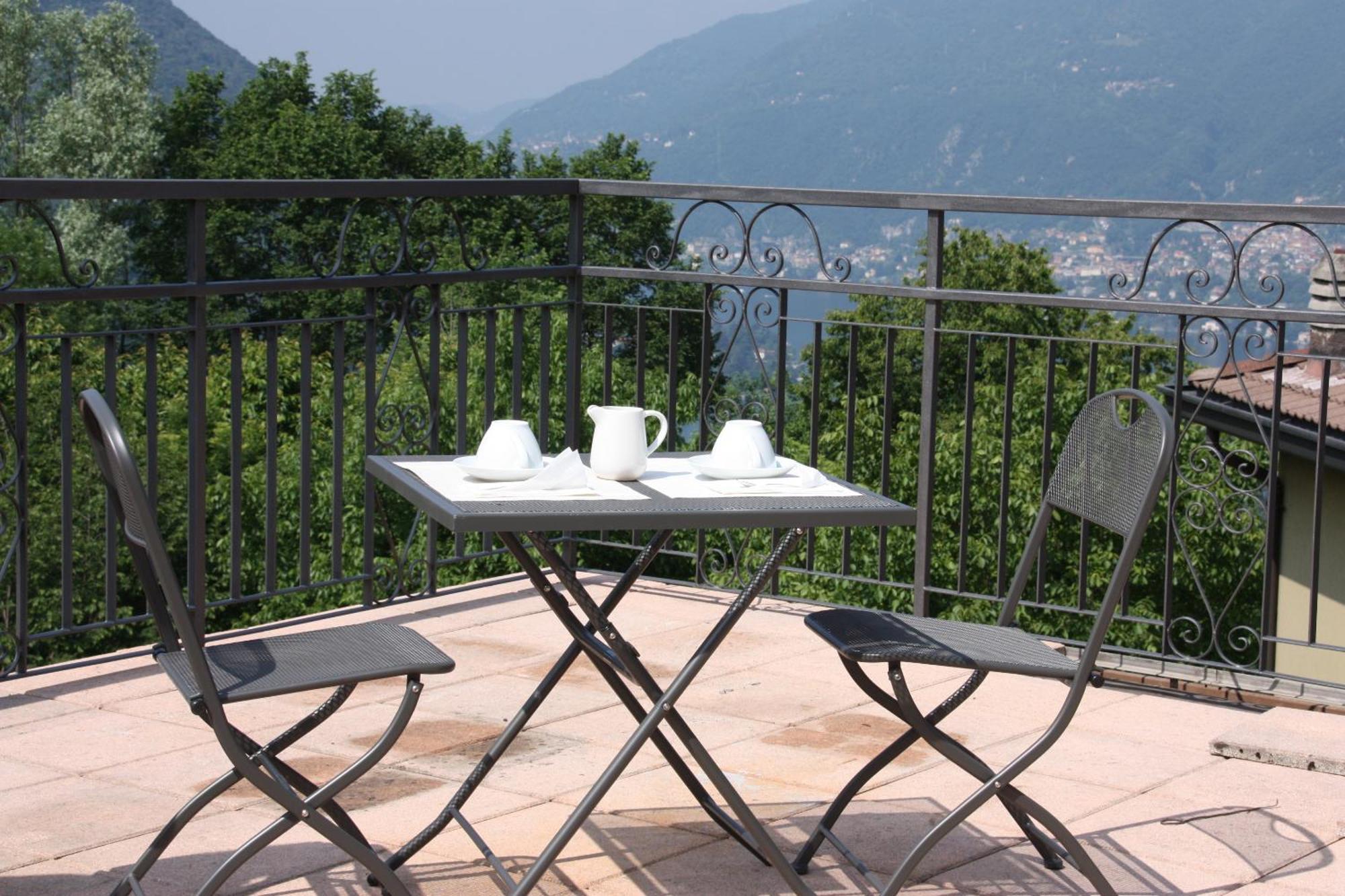 B&B Le Magnolie Faggeto Lario Eksteriør bilde