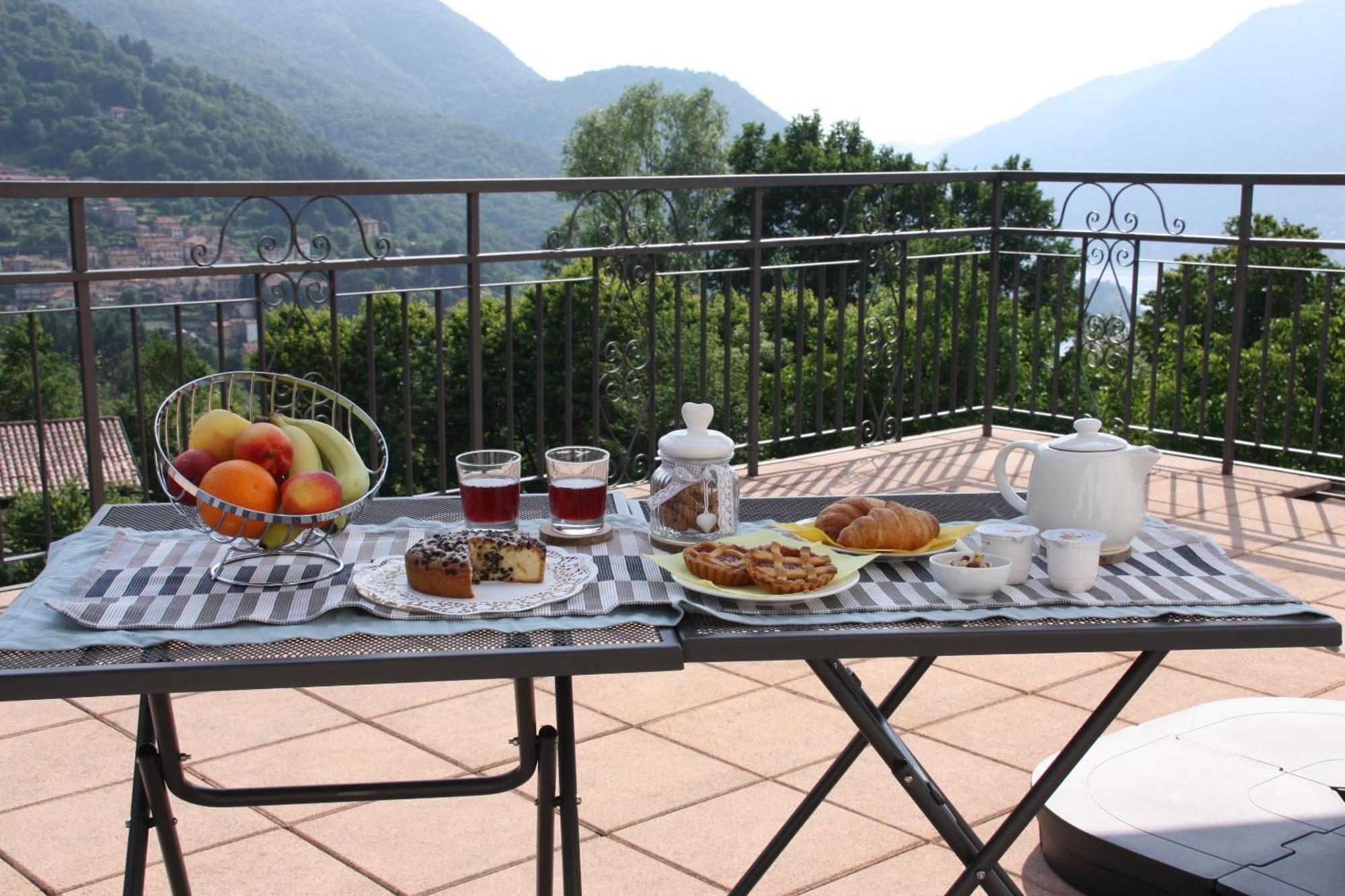 B&B Le Magnolie Faggeto Lario Eksteriør bilde